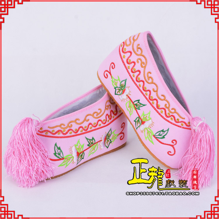 闸北花旦鞋女绣花彩鞋 舒适款草花内高彩鞋