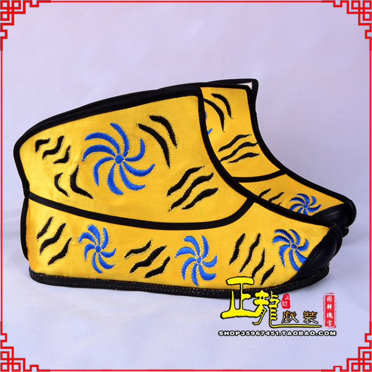 闸北.美猴王靴子虎纹靴金黄快靴 猴鞋